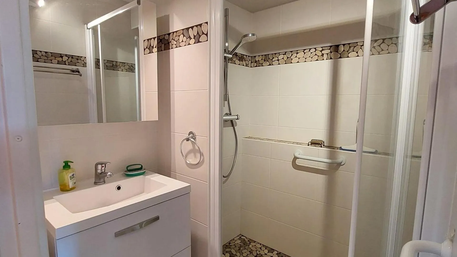 Apartment Appartement Cosy A Meaudre - 2 Chambres, 5 Pers, Parking, Lave-Linge - Fr-1-737-39